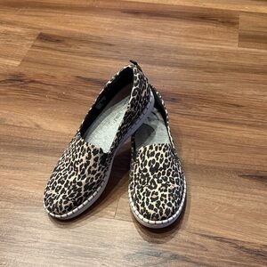 Clark’s Cloud Steppers Leopard Print Slip-On Women's Shoes